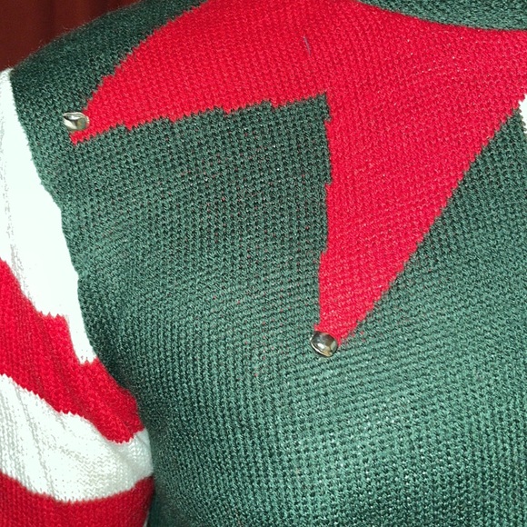 Green and Red Holiday Elf costume - Picture 10 of 13